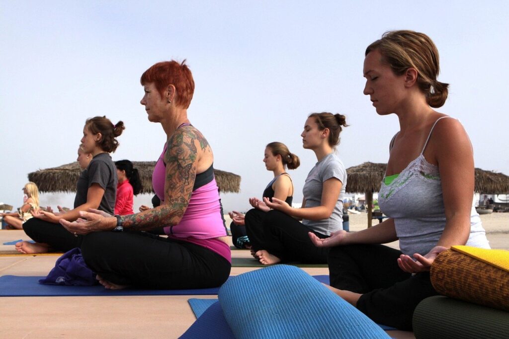 women, yoga class, fitness-1179435.jpg